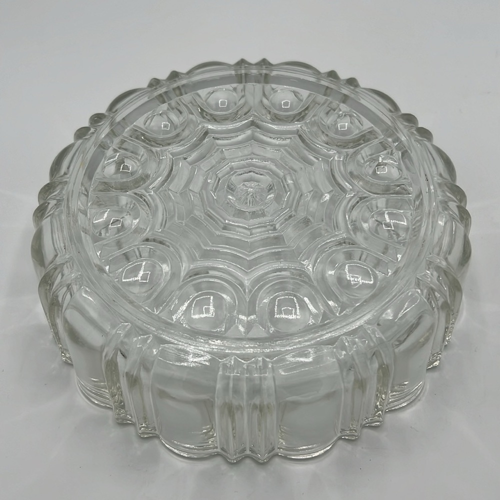 GLASS CANDY DISH WITH LID - Picture 5 of 6